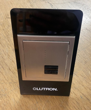 B&O Lichtregler von LUTRON - LC1 und LC2 Alternative